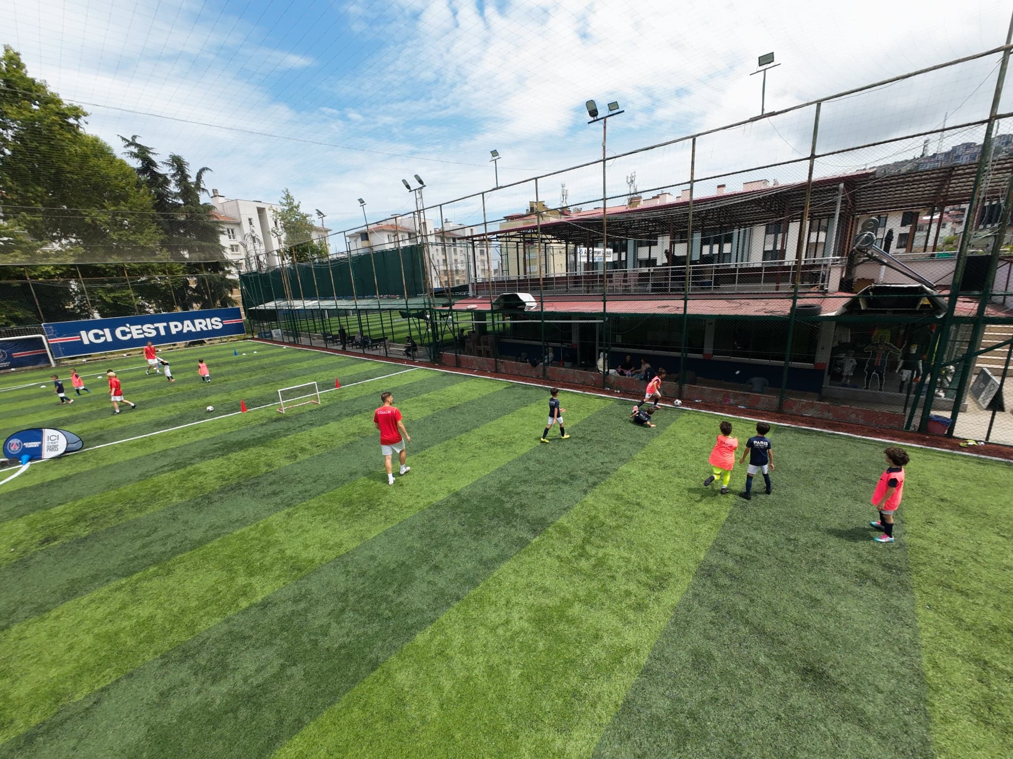 Arena Futbol Tesisleri